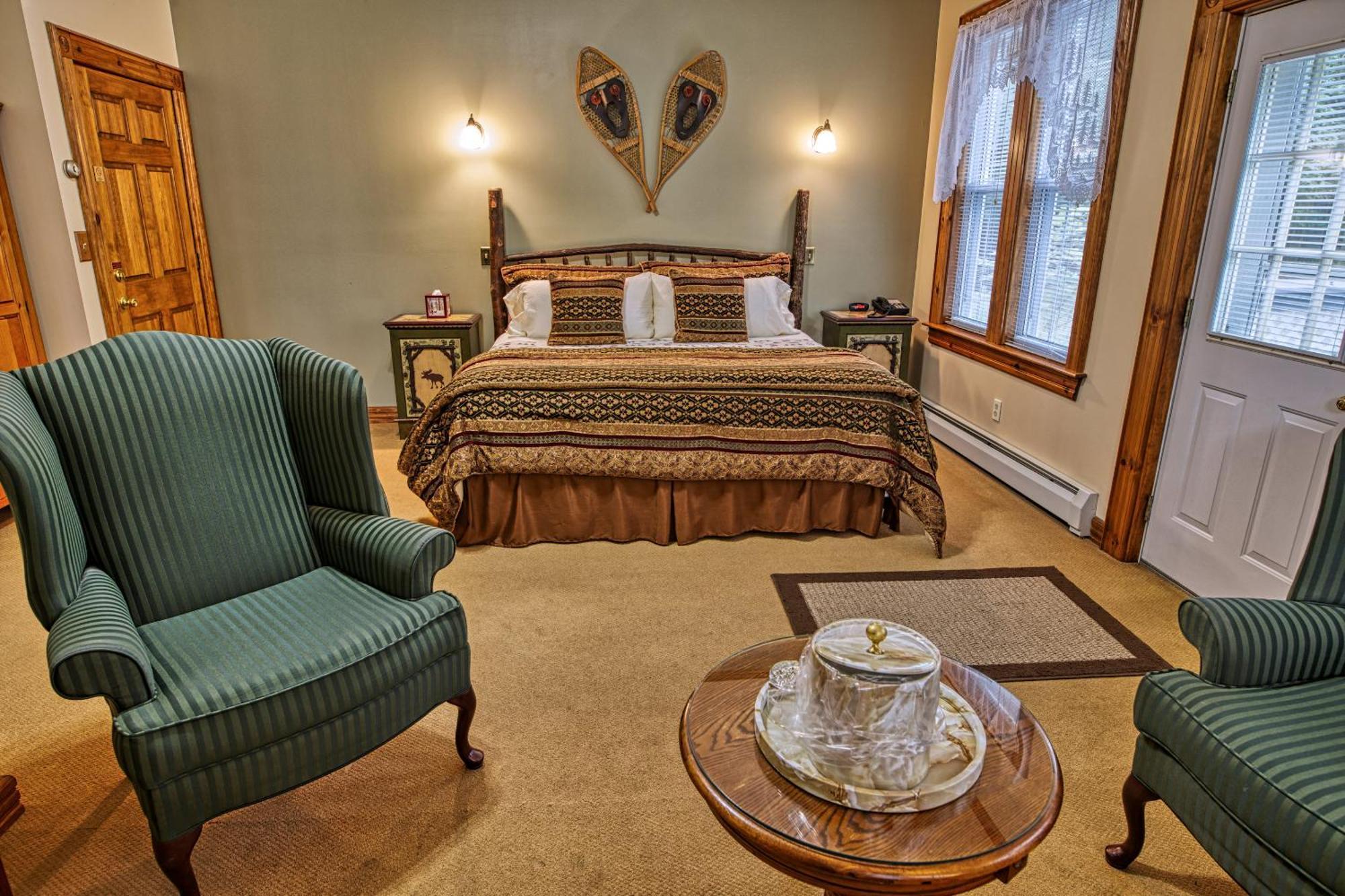 Rockwell Falls Inn And Wine Bar Lake Luzerne Bilik gambar