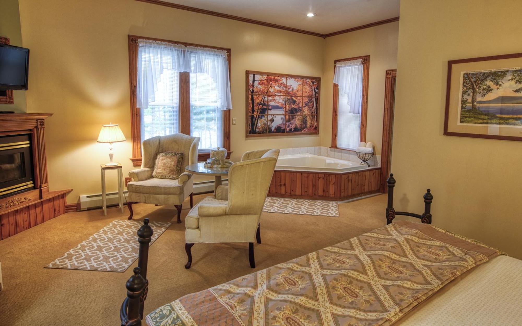 Rockwell Falls Inn And Wine Bar Lake Luzerne Luaran gambar
